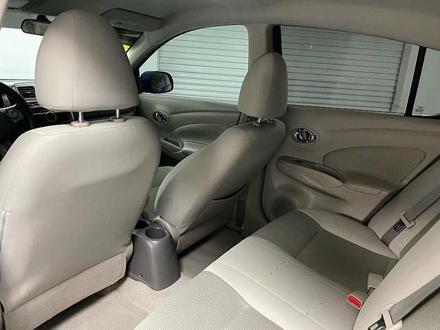 Photo of 2013 DARK BLUE Nissan Versa