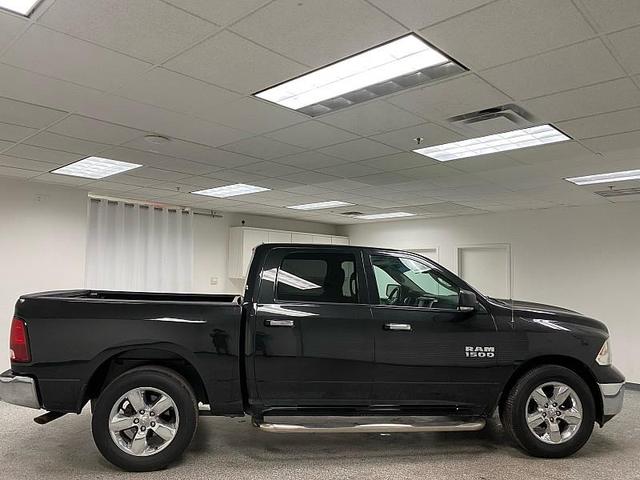 Photo of 2016 Brilliant Black Crystal Pearlcoat RAM 1500