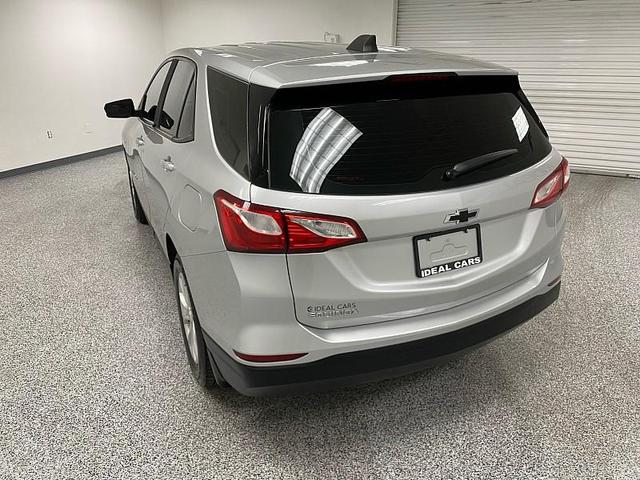 Photo of 2019 Silver Ice Metallic Chevrolet Equinox