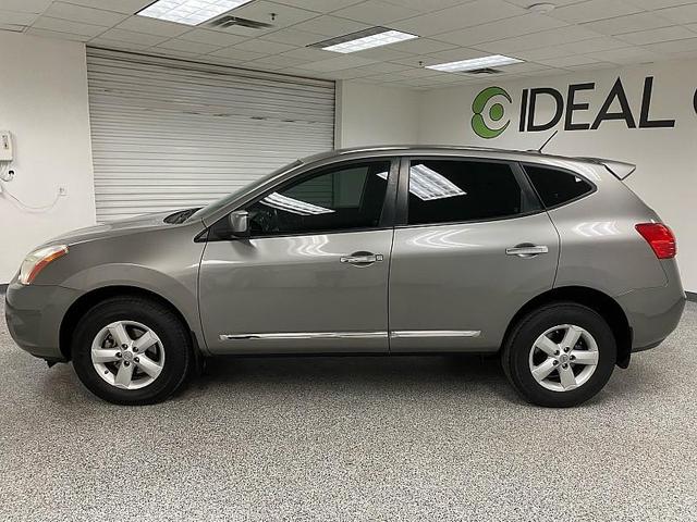 Photo of 2013 GRAY Nissan Rogue