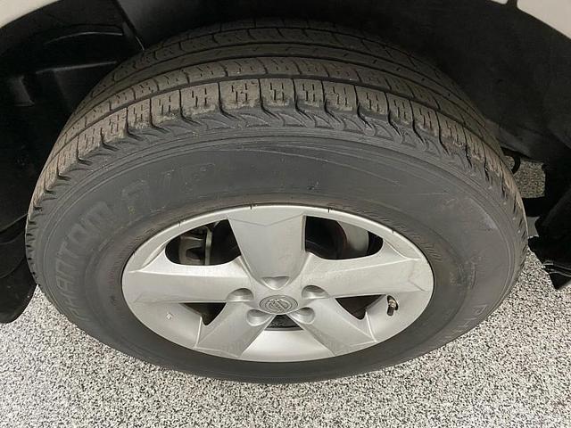 Photo of 2013 GRAY Nissan Rogue