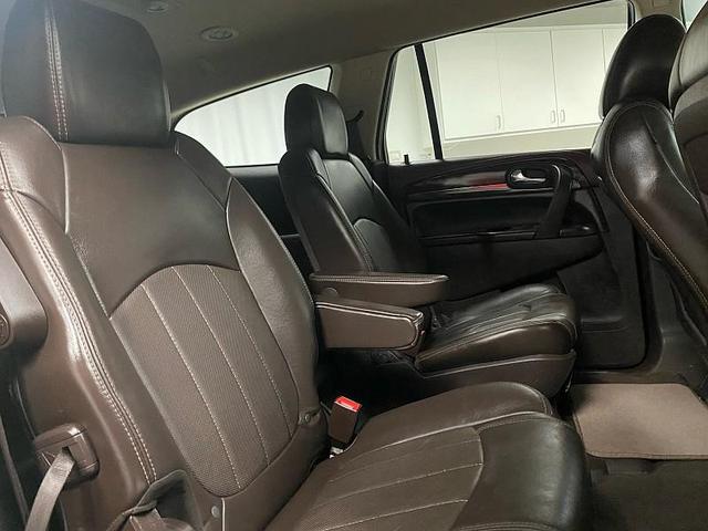 Photo of 2013 Champagne Silver Metallic Buick Enclave