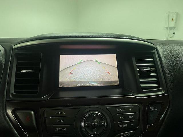 Photo of 2013 Dark Slate Nissan Pathfinder