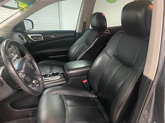 Photo of 2013 Dark Slate Nissan Pathfinder