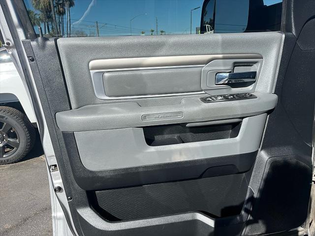 Photo of 2013 Bright Silver Metallic Clearcoat RAM 2500