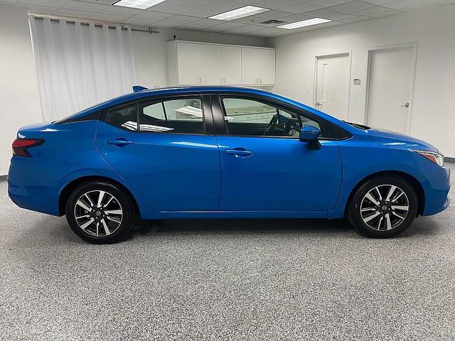Photo of 2021 DARK BLUE Nissan Versa