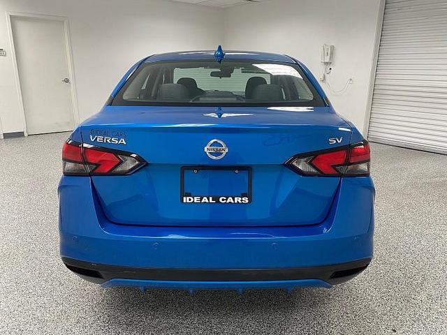 Photo of 2021 DARK BLUE Nissan Versa