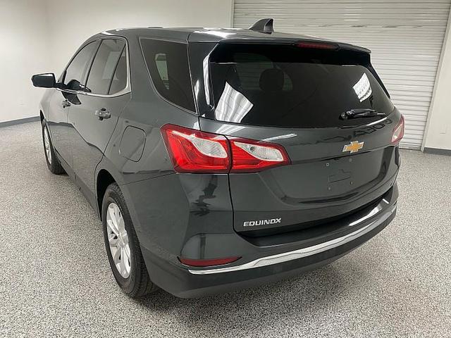 Photo of 2019 Mosaic Black Metallic Chevrolet Equinox