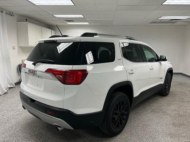 Photo of 2018 WHITE GMC Acadia