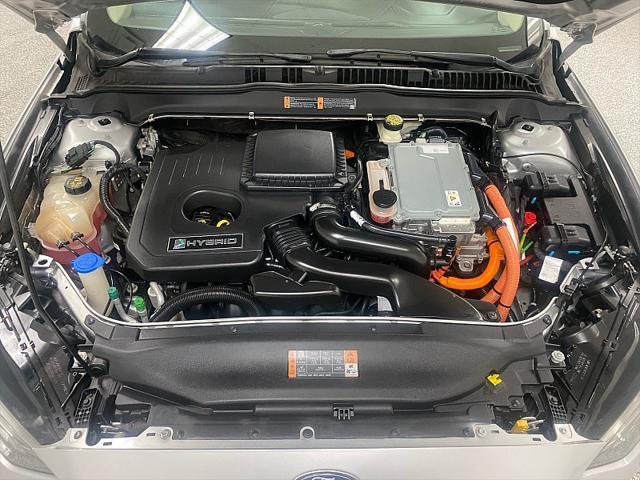 Photo of 2017 Ingot Silver Ford Fusion Hybrid