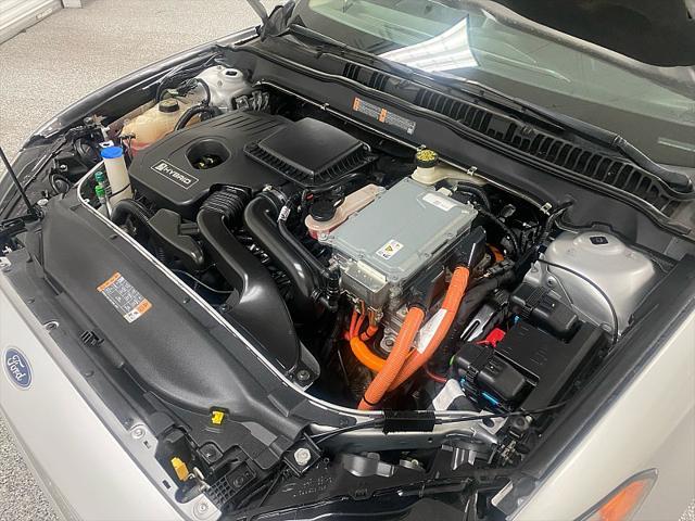 Photo of 2017 Ingot Silver Ford Fusion Hybrid