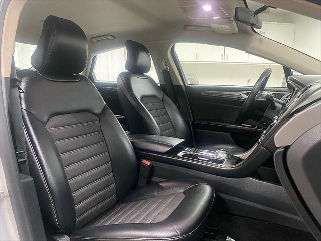 Photo of 2017 Ingot Silver Ford Fusion Hybrid