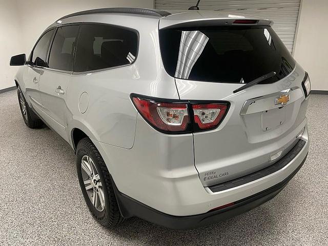 Photo of 2015 Silver Ice Metallic Chevrolet Traverse