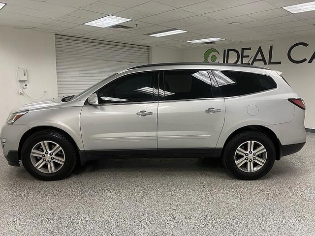 Photo of 2015 Silver Ice Metallic Chevrolet Traverse