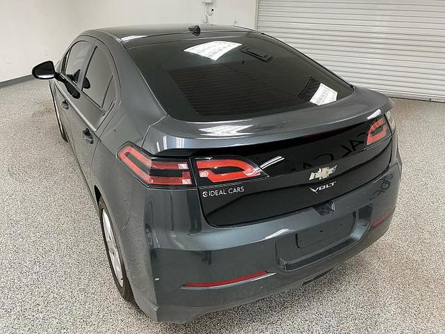 Photo of 2012 Cyber Gray Metallic Chevrolet Volt