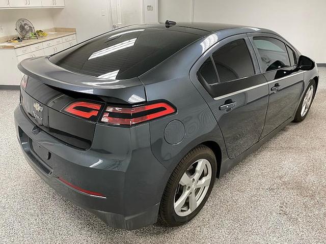 Photo of 2012 Cyber Gray Metallic Chevrolet Volt