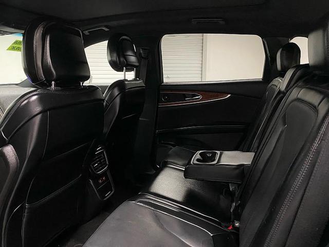 Photo of 2020 Silver Radiance Lincoln Nautilus