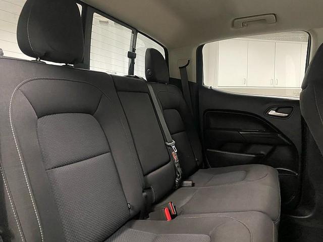 Photo of 2017 Silver Ice Metallic Chevrolet Colorado