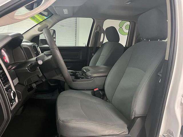 Photo of 2019 Bright White Clearcoat RAM 1500