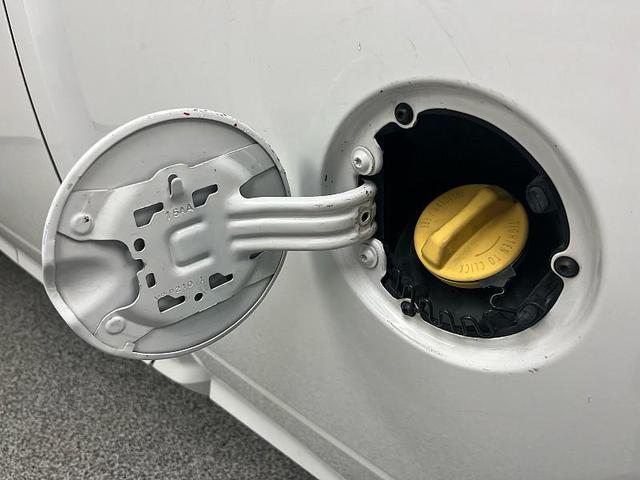 Photo of 2019 Bright White Clearcoat RAM 1500