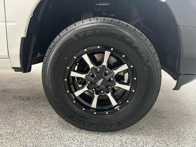 Photo of 2019 Bright White Clearcoat RAM 1500