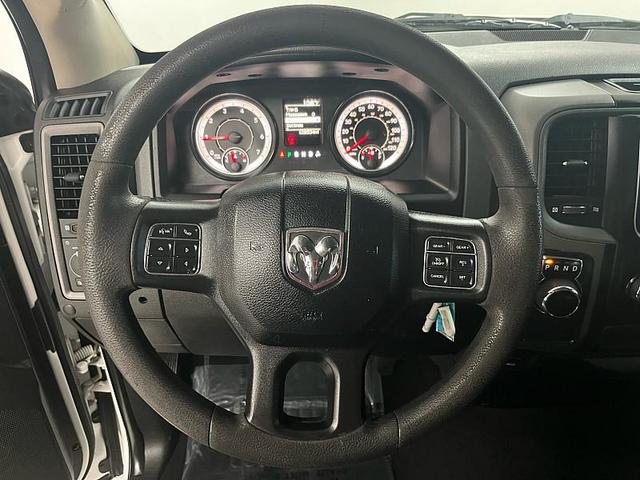 Photo of 2019 Bright White Clearcoat RAM 1500