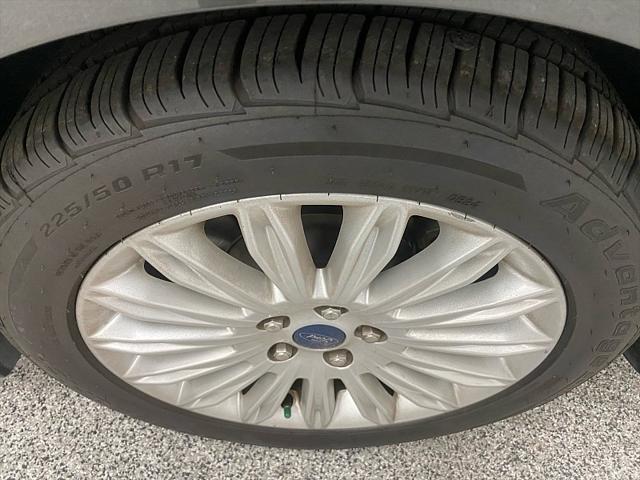 Photo of 2016 GRAY Ford Fusion Energi