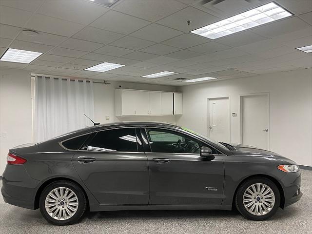 Photo of 2016 GRAY Ford Fusion Energi