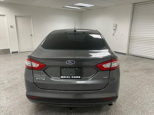 Photo of 2016 GRAY Ford Fusion Energi