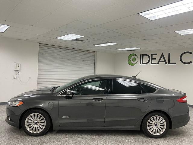 Photo of 2016 GRAY Ford Fusion Energi