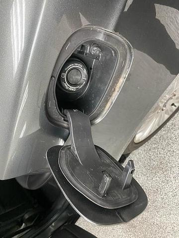 Photo of 2016 GRAY Ford Fusion Energi