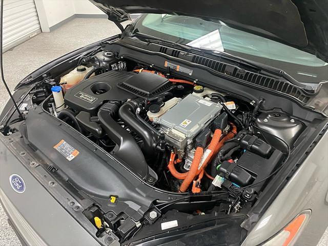 Photo of 2016 GRAY Ford Fusion Energi