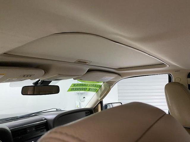 Photo of 2015 Magnetic Metallic Lincoln Navigator