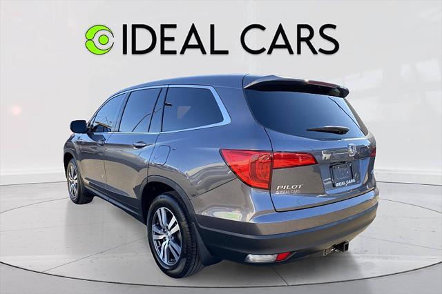 Photo of 2017 Modern Steel Metallic Honda Pilot