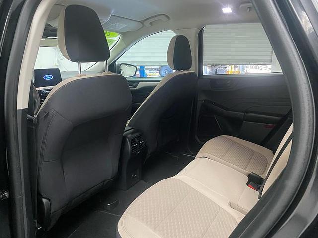 Photo of 2022 Agate Black Metallic Ford Escape