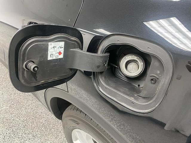 Photo of 2022 Agate Black Metallic Ford Escape
