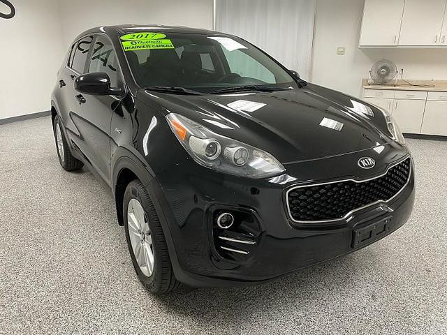 Photo of 2017 Black Cherry Kia Sportage