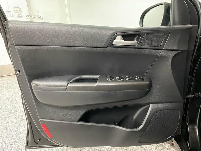 Photo of 2017 Black Cherry Kia Sportage