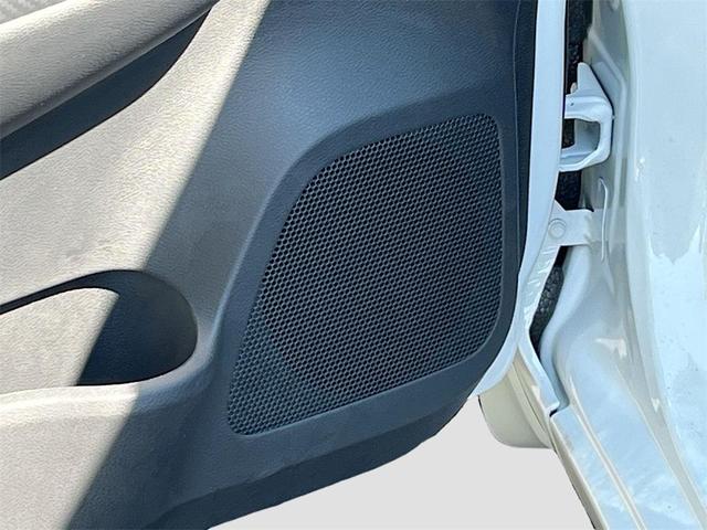 Photo of 2025 Cloud White Nissan Versa