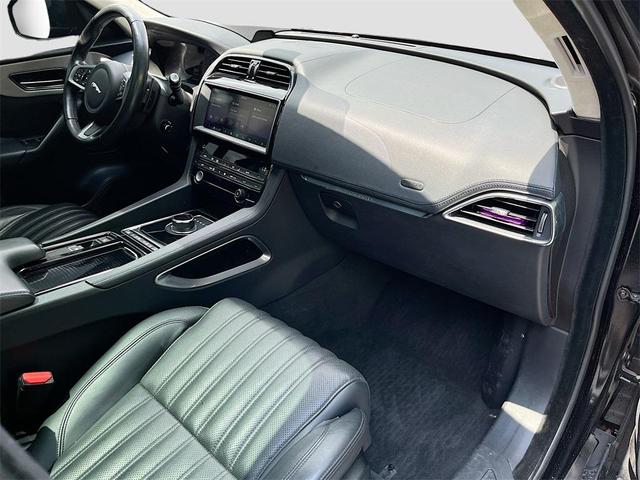 Photo of 2020  Jaguar F-PACE