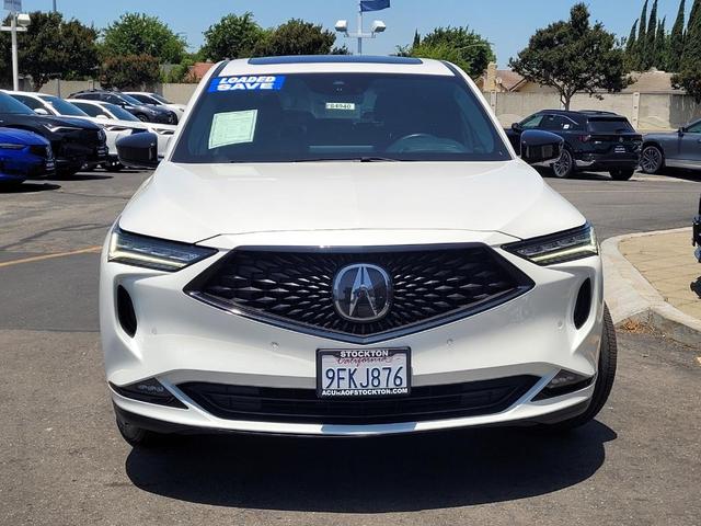 Photo of 2023 Platinum White Acura MDX
