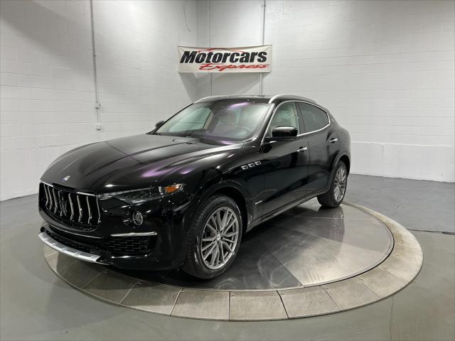 Photo of 2020 Nero Maserati Levante