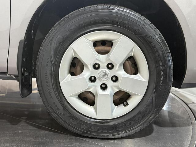 Photo of 2008 Gotham Grey Nissan Rogue
