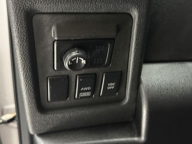 Photo of 2008 Gotham Grey Nissan Rogue