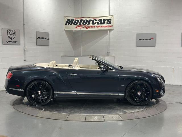 Photo of 2015 Thunder Metallic Bentley Continental GT