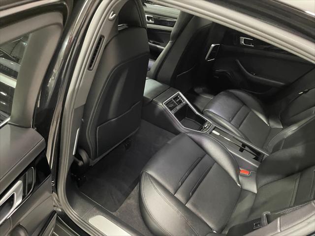 Photo of 2018 Black Porsche Panamera