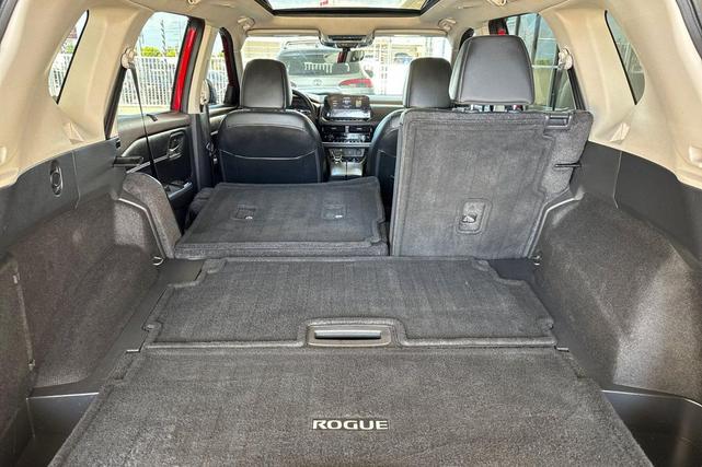 Photo of 2023 Scarlet Ember Tintcoat Nissan Rogue