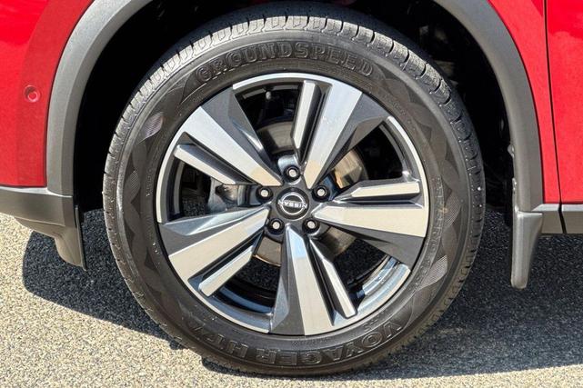 Photo of 2023 Scarlet Ember Tintcoat Nissan Rogue