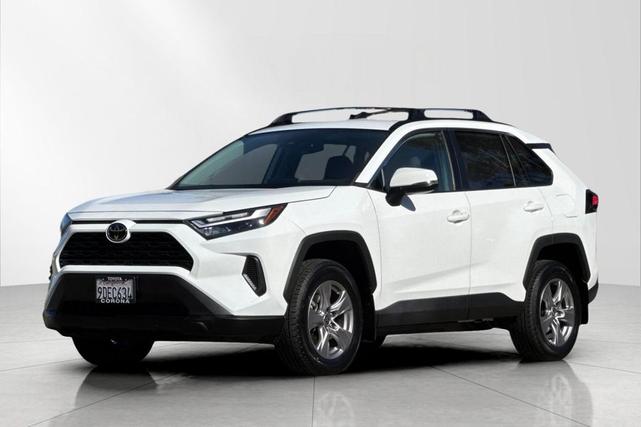 Photo of 2022 White Toyota RAV4