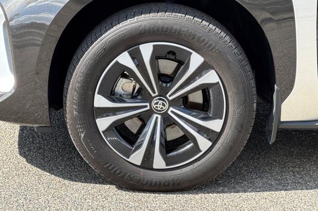 Photo of 2024 Elemental Silver Metallic Toyota bZ4X